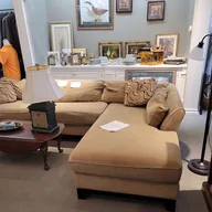 Hannah's Bridge Thrift Boutique