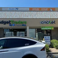 Gadget Traders