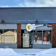 Vintage Strings & Musical Instrument Co