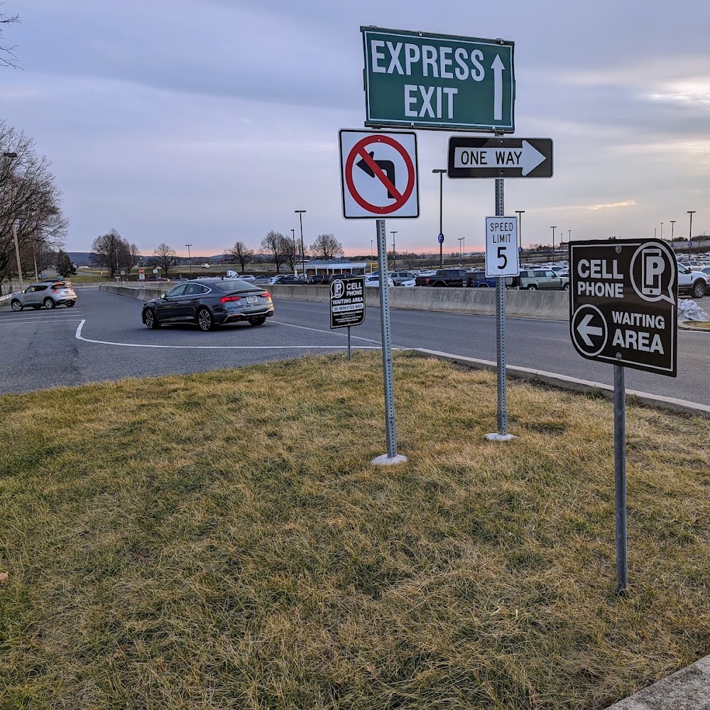 Cell Phone Waiting Area, Lehigh Valley International Airport (ABE)