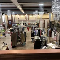 Deer Hill Thrift Shop (and boutique)