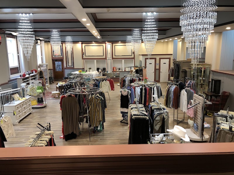 Deer Hill Thrift Shop (and boutique)