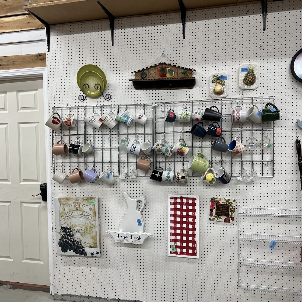 Wags to Riches Thrift Store