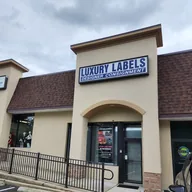 Luxury Labels Designer Resale
