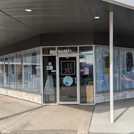 V2N Boutique/V2N Paws Pantry