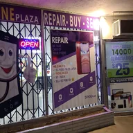 cell phone repair Norwalk Dr Phone Plaza