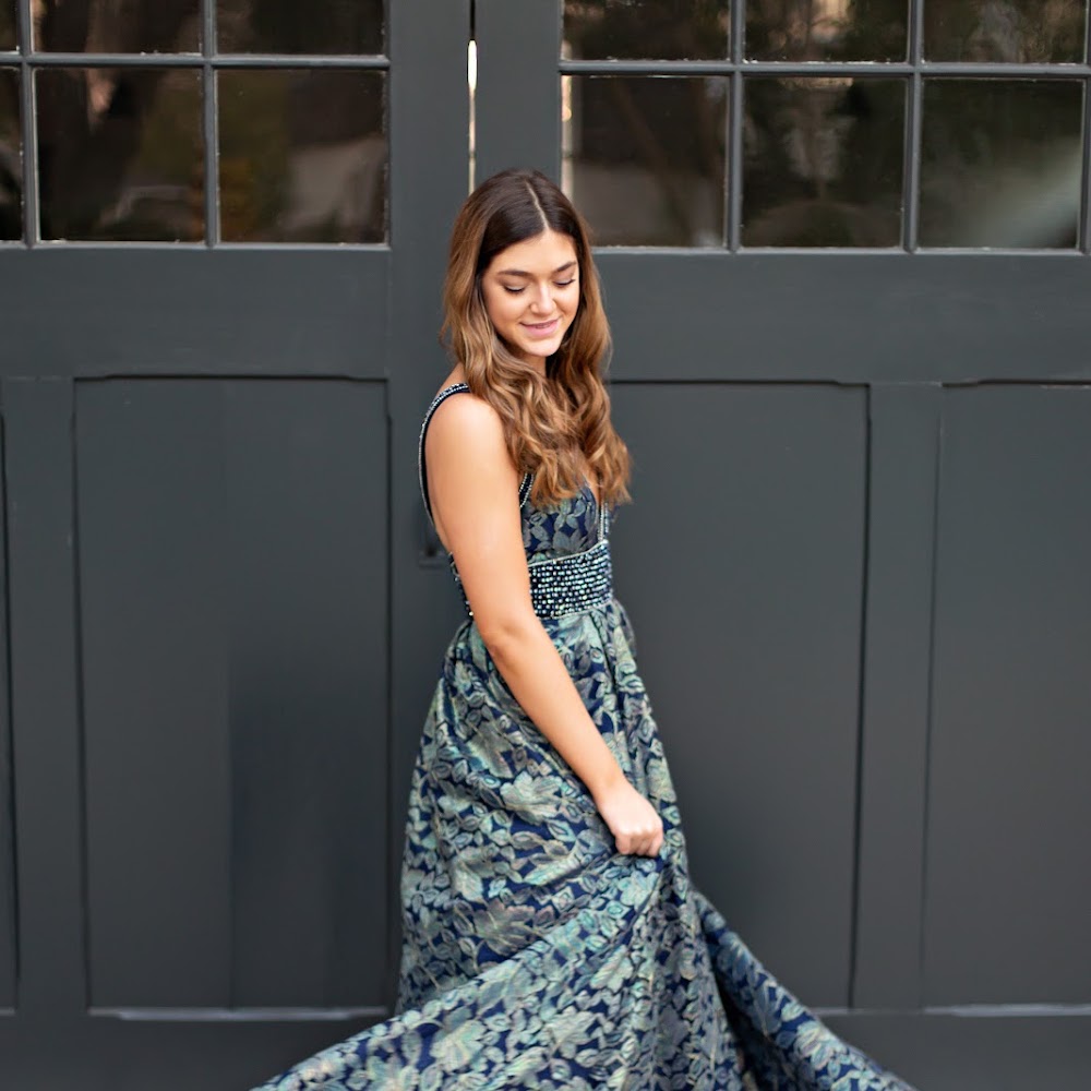 Lucky Buck's Formal + Wedding
