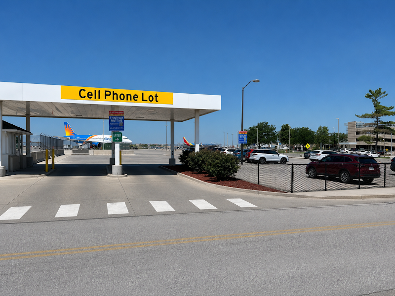 Des Moines Airport Cell Phone Waiting Lot