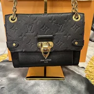 Crown Luxury Resale