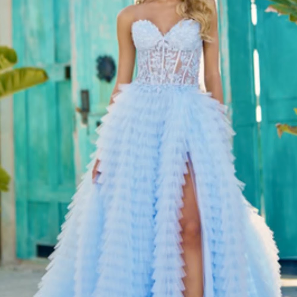 The Designer Diva PROM Boutique and consignment