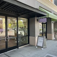 Hollingsworth Jewelers Gallery