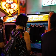 Neon Retro Arcade