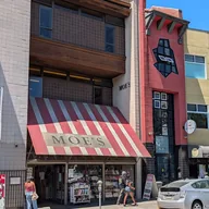 Moe's Books